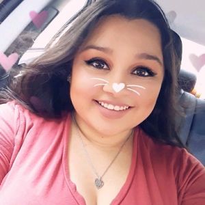 Meet your Posher, Selena